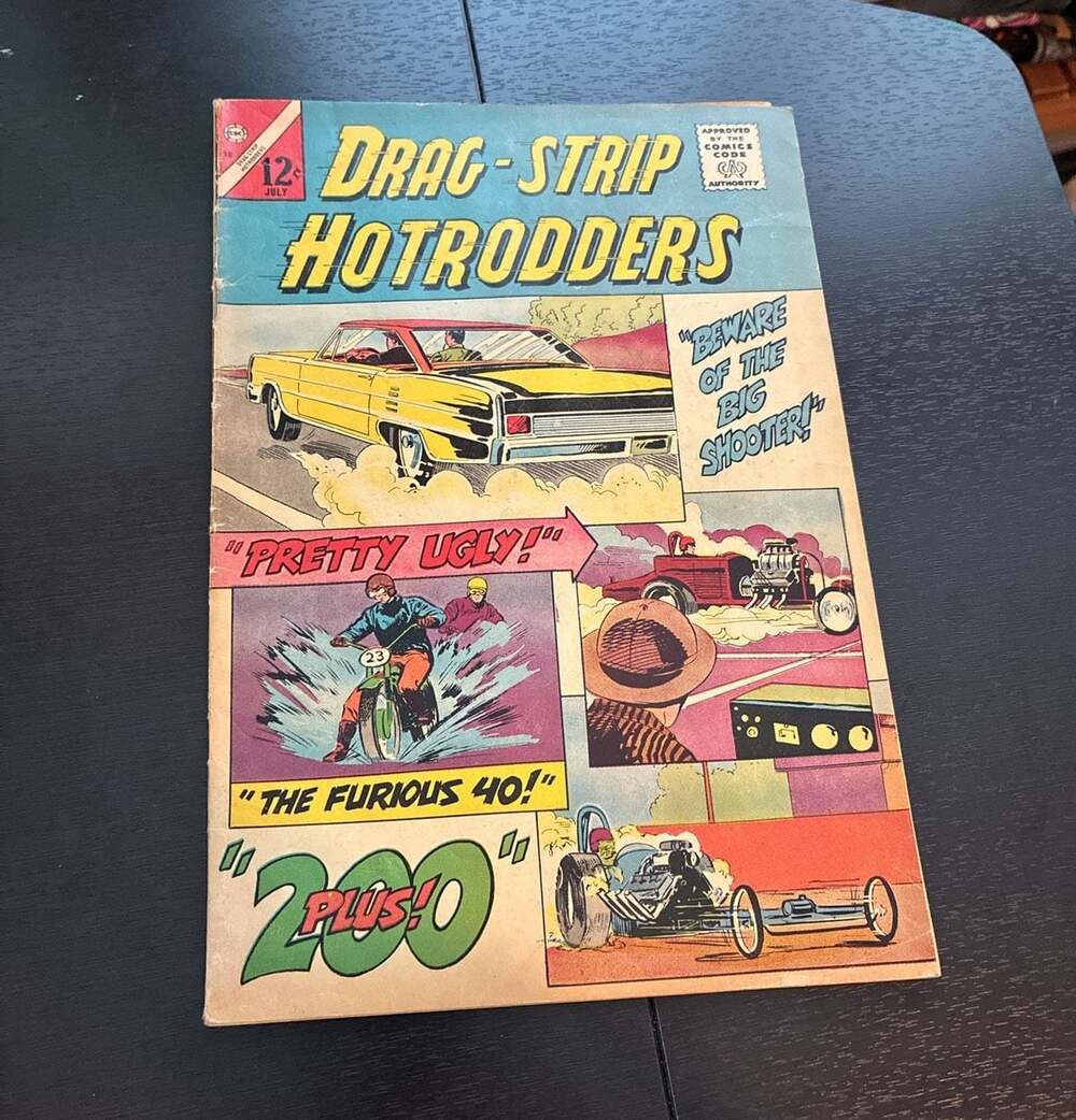 Drag-Strip Hotrodders Comic Book Volume 1 Number 10 July 1966 Charlton